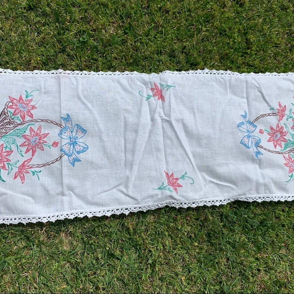 Vintage table runner